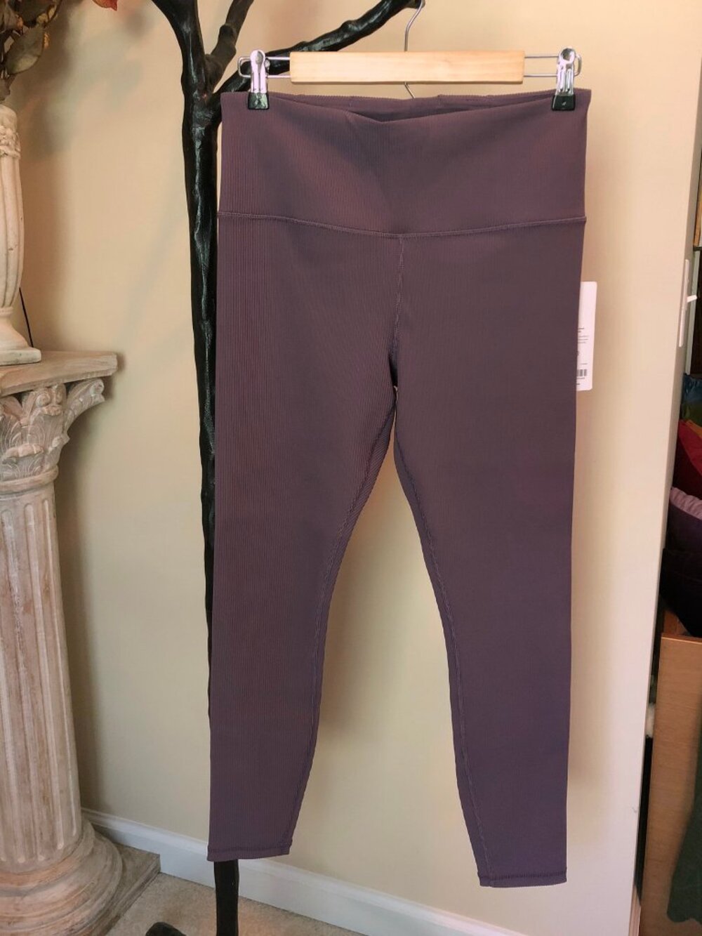 Athleta Elation Rib Tight L crop leggings Dark Sky Violet